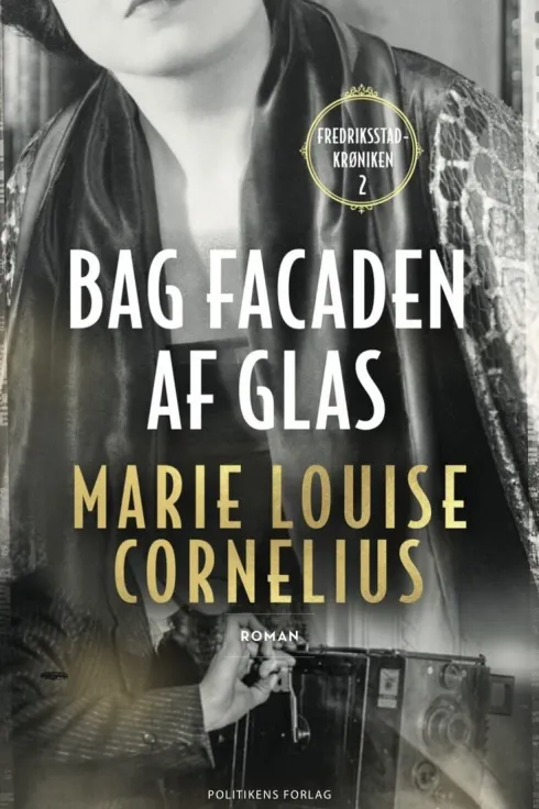 Bag Facaden Af Glas