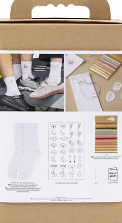DIY Kit Broderi - Strømper - Hvid
