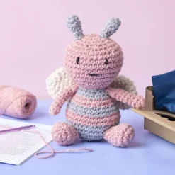 Kreativt Sæt Med Amigurumi - Honningbi - Pastelfarver
