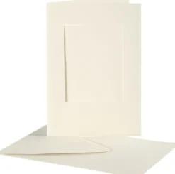 Passepartoutkort Med Kuvert - Rektangulær - Kort Str. 10,5X15 CM - Kuvert Str. 11,5X16,5 CM - Råhvid - 10 Sæt