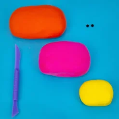 Play Doh - Lufttørrende Ler Buddy Peg Boks - Assorteret - Hasbro