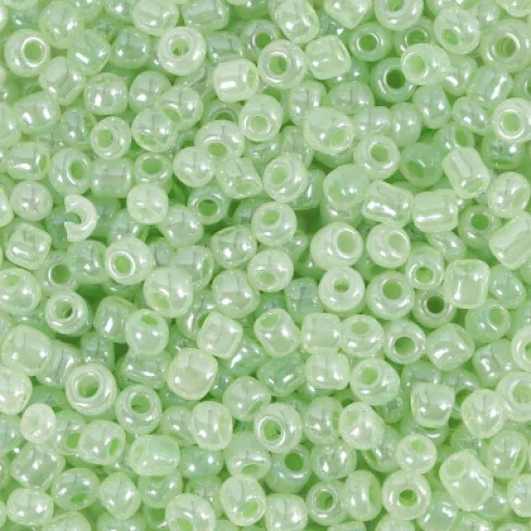 Rocaiperler - Glasperler - Ø 3 MM Hul 0,6-1,0 MM - Soft Grøn - 25 G